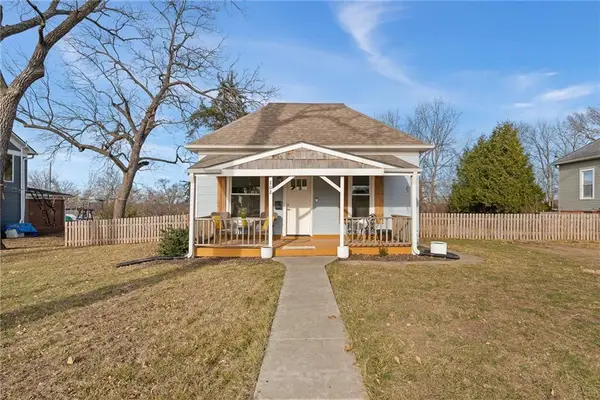 202 Tower Street, Paola, KS 66071