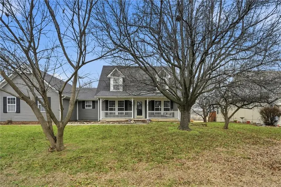802 S Morgan Drive, Peculiar, MO 64078 - Image #2