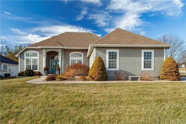 1813 NE Aegean Court, Blue Springs, MO 64029