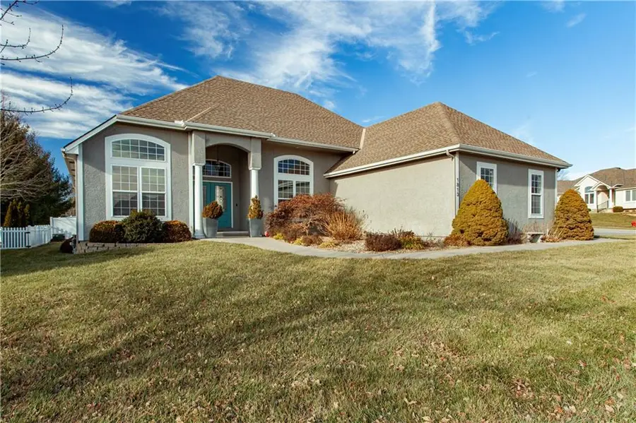 1813 NE Aegean Court, Blue Springs, MO 64029 - Image #2