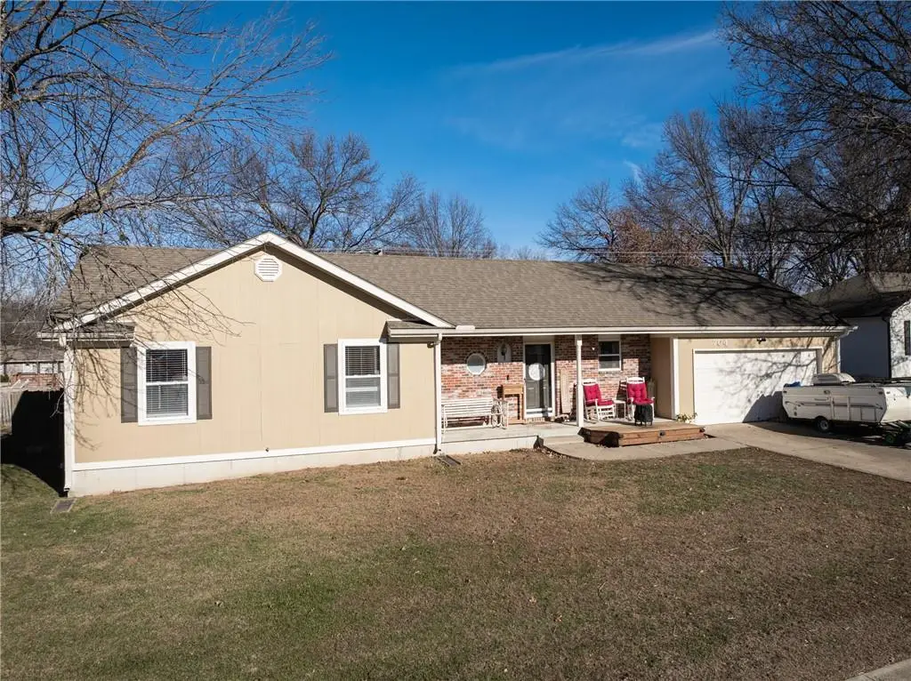 704 Oakwood Street, Harrisonville, MO 64701 - Image #1