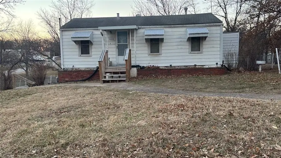 5224 England Street, Merriam, KS 66203 - Image #2