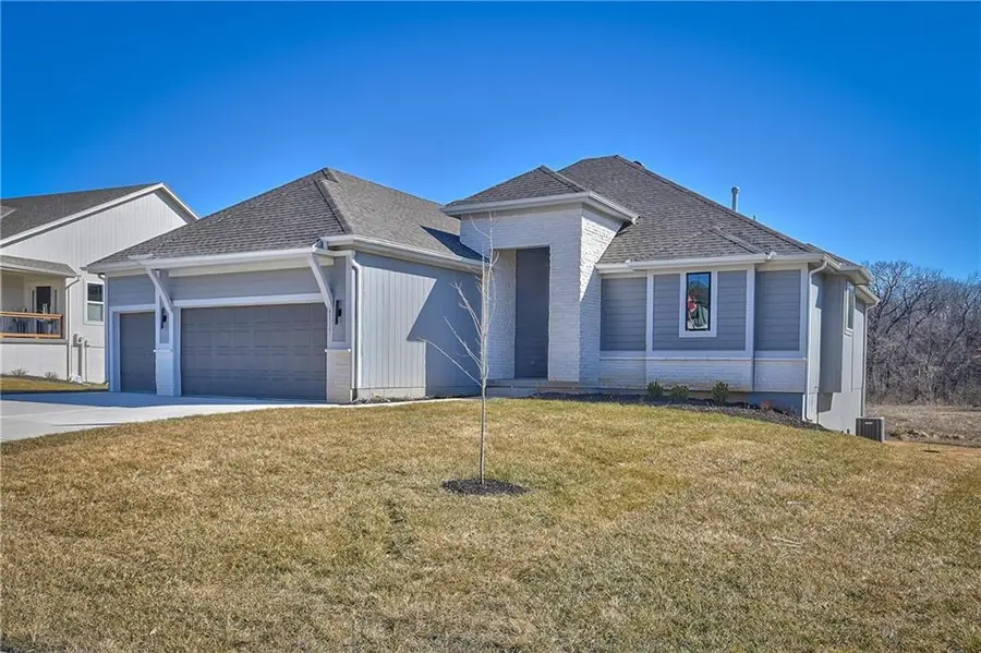 6115 Lewis Drive, Shawnee, KS 66226 - #2