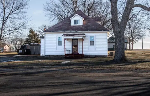 100 N Broadway Street, Lancaster, KS 66041