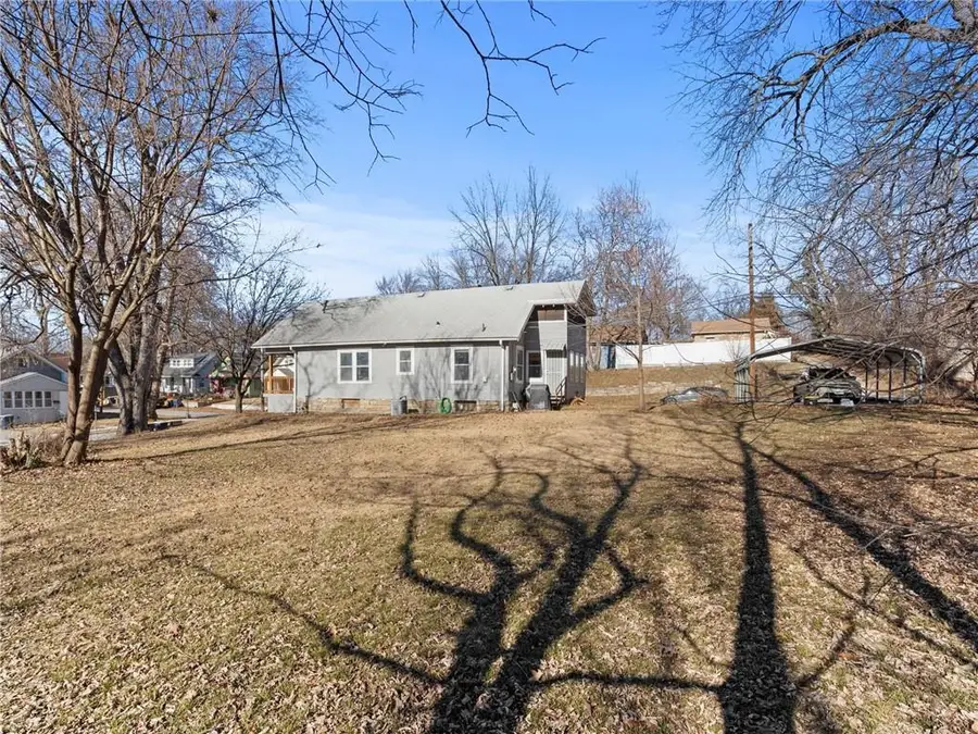 447 N Hardesty Avenue, Kansas City, MO 64123 - Image #3