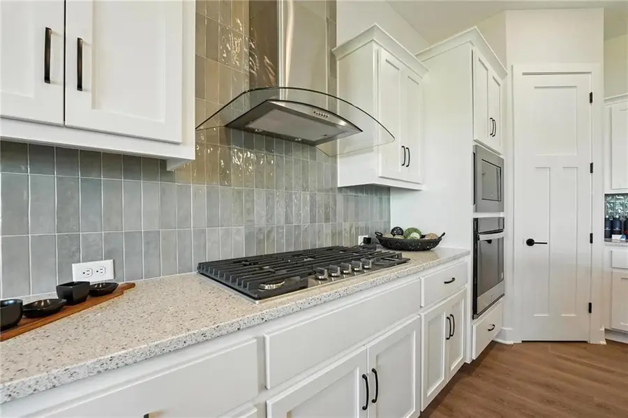 1413 N 163rd Street, Basehor, KS 66007 - Image #2