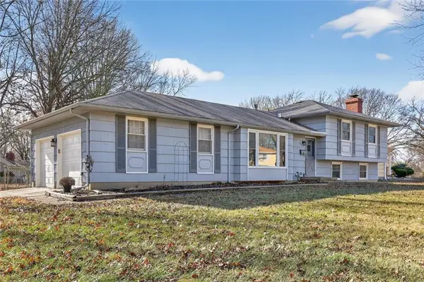 301 Hargis Lane, Belton, MO 64012