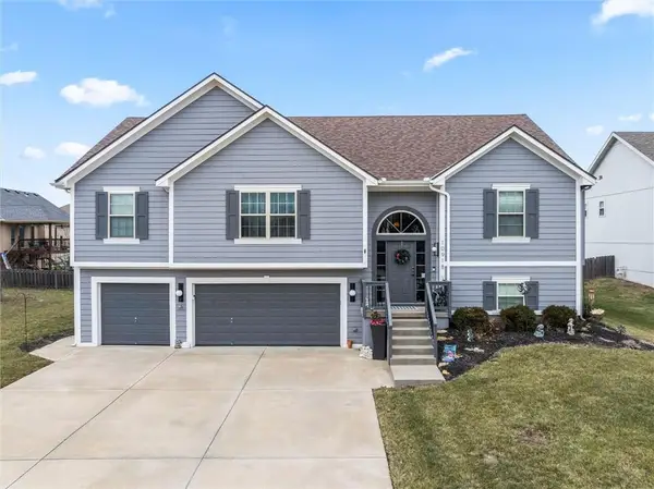 10918 N Richmond Avenue, Kansas City, MO 64157