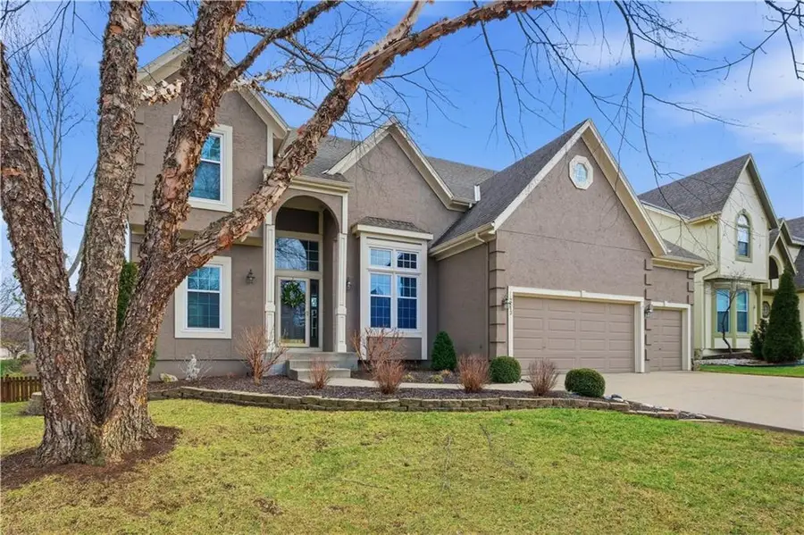 14213 Parkhill Street, Overland Park, KS 66221 - Image #3