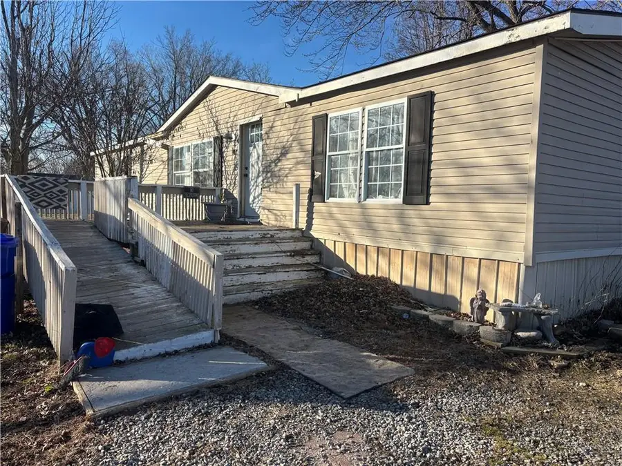 210 S Walnut Street, Houstonia, MO 65333 - Image #2