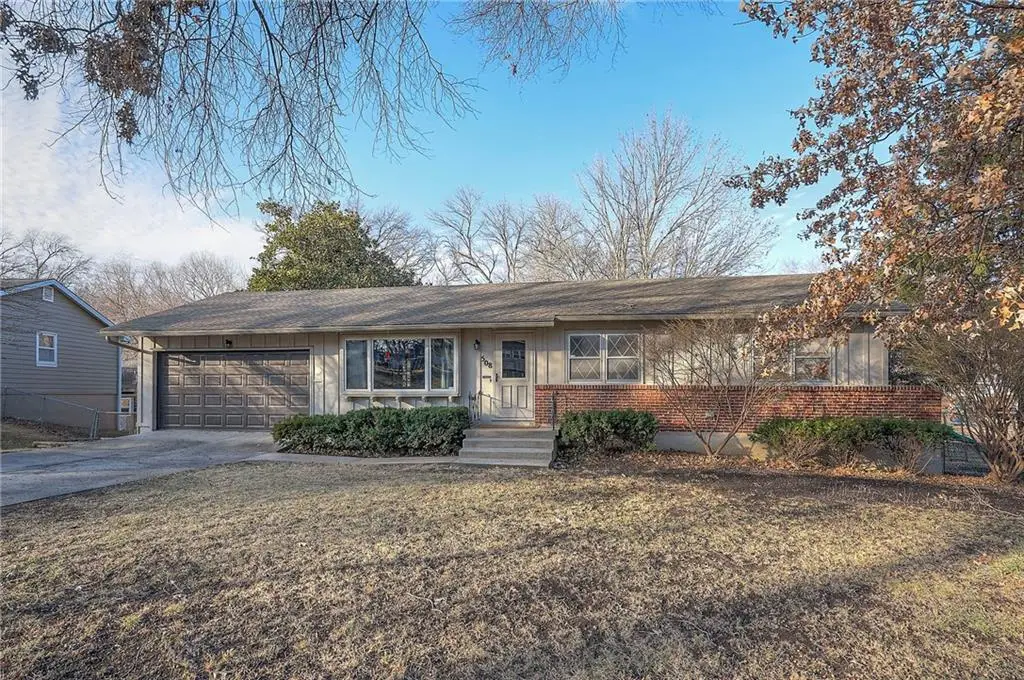 508 E 109th Terrace, Kansas City, MO 64131 - Image #1