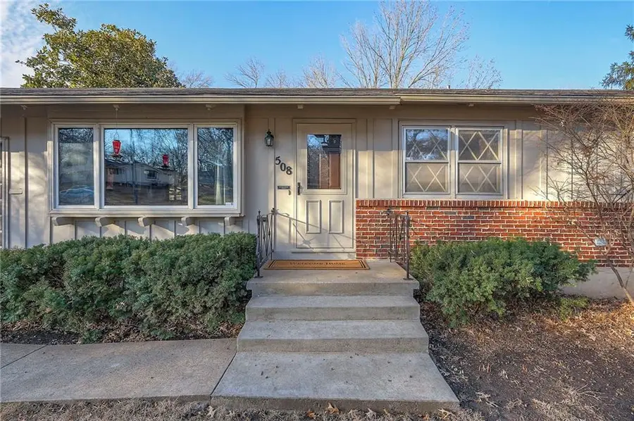 508 E 109th Terrace, Kansas City, MO 64131 - Image #2
