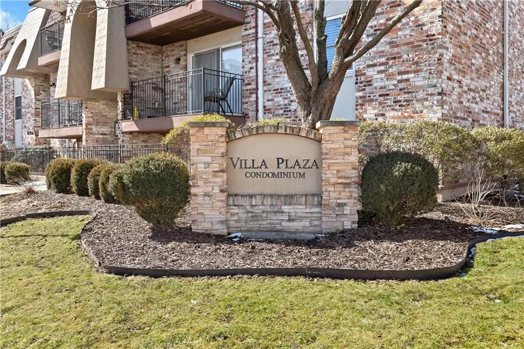 5000 Baltimore Avenue #301, Kansas City, MO 64112 - Image #1