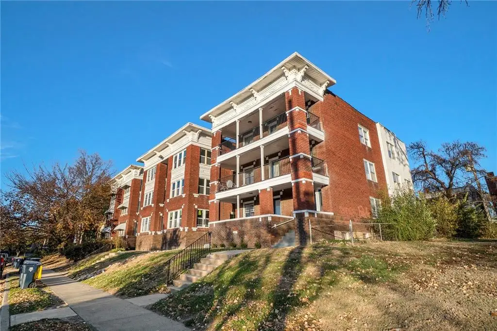 4121-4123 Walnut Street, Kansas City, MO 64111 - #1
