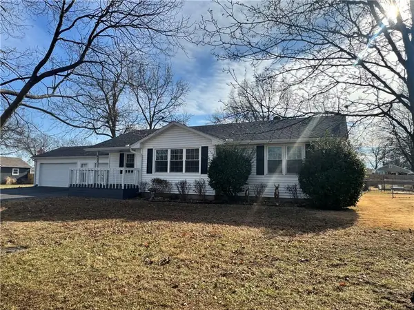 433 E 3rd Street, Adrian, MO 64720