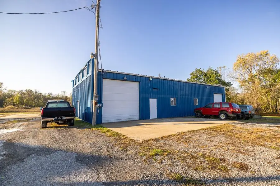 700 W 40 Highway, Sweet Springs, MO 65351 - #2