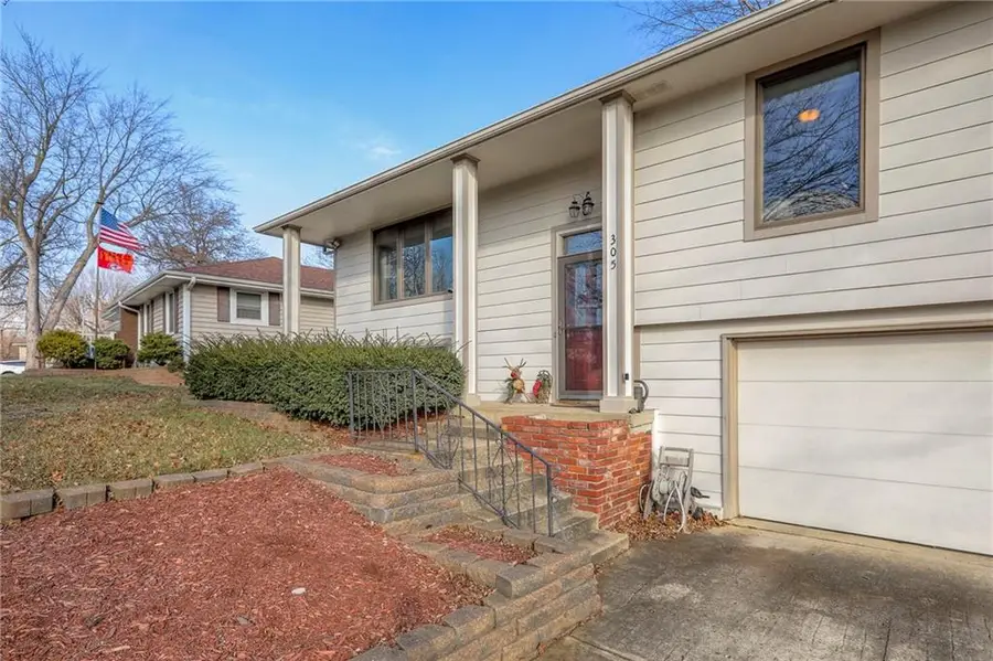 305 SW Marion Lane, Lees Summit, MO 64081 - Image #2