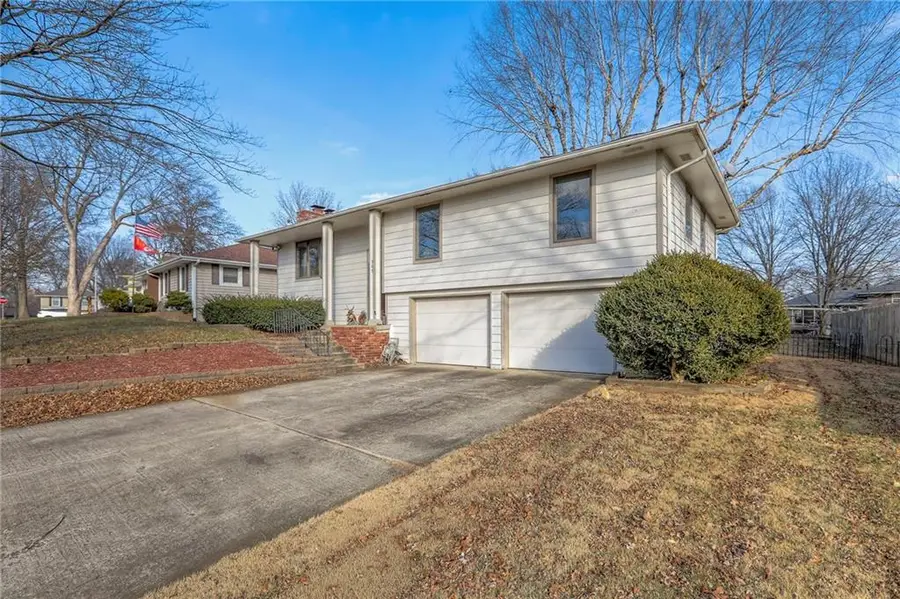 305 SW Marion Lane, Lees Summit, MO 64081 - Image #3