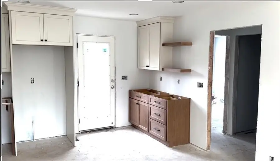 626 NW Village Drive, Lees Summit, MO 64063 - Image #3