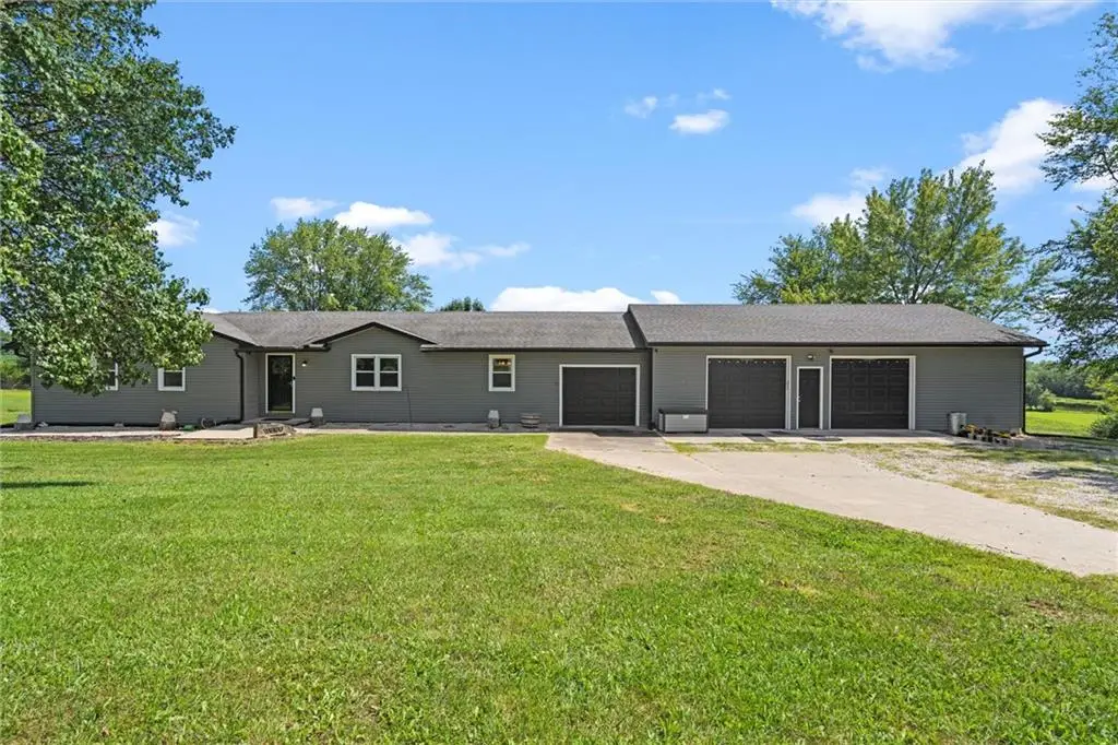 17739 Eisenhower Road, Leavenworth, KS 66048 - Image #1