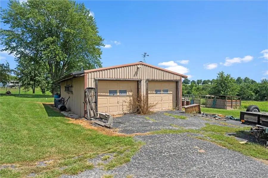 17739 Eisenhower Road, Leavenworth, KS 66048 - Image #2