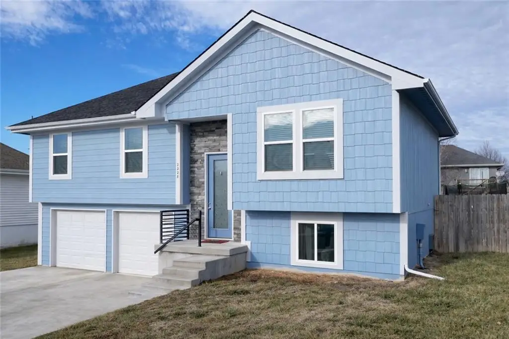 2228 Chanticleer Street, Excelsior Springs, MO 64024 - Image #1