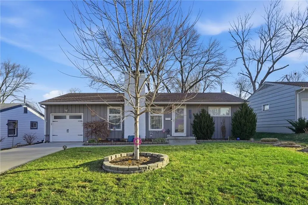 7131 Robinson Street, Overland Park, KS 66204 - Image #1