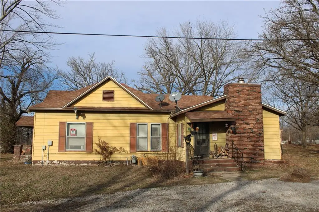 302 N Military Street, Mulberry, KS 66756 - Image #1