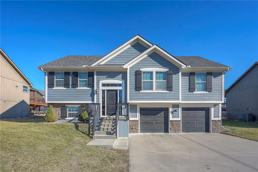 11933 N Forest Avenue, Kansas City, MO 64155 - Image #2