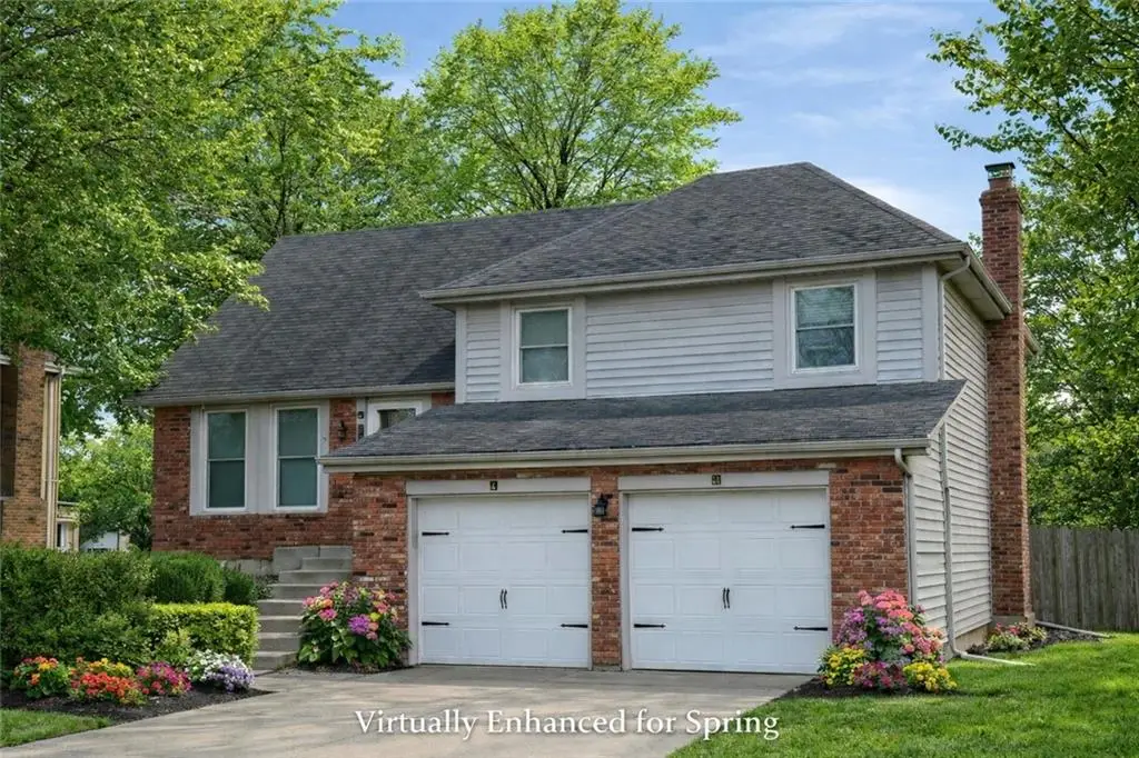 2101 E Sheridan Bridge Lane, Olathe, KS 66062 - #1