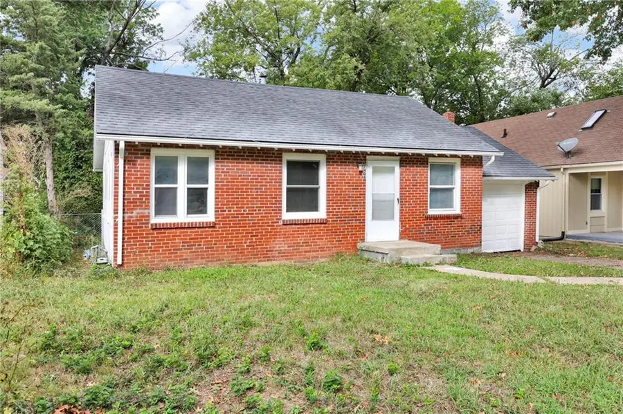 7406 Tracy Avenue, Kansas City, MO 64131 - Image #2