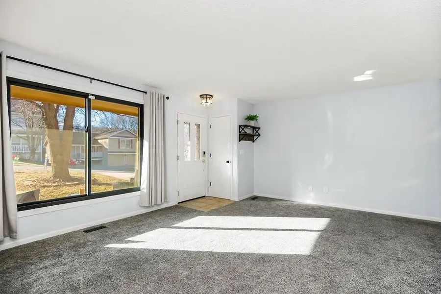 1118 NW 63rd Street, Kansas City, MO 64118 - Image #3