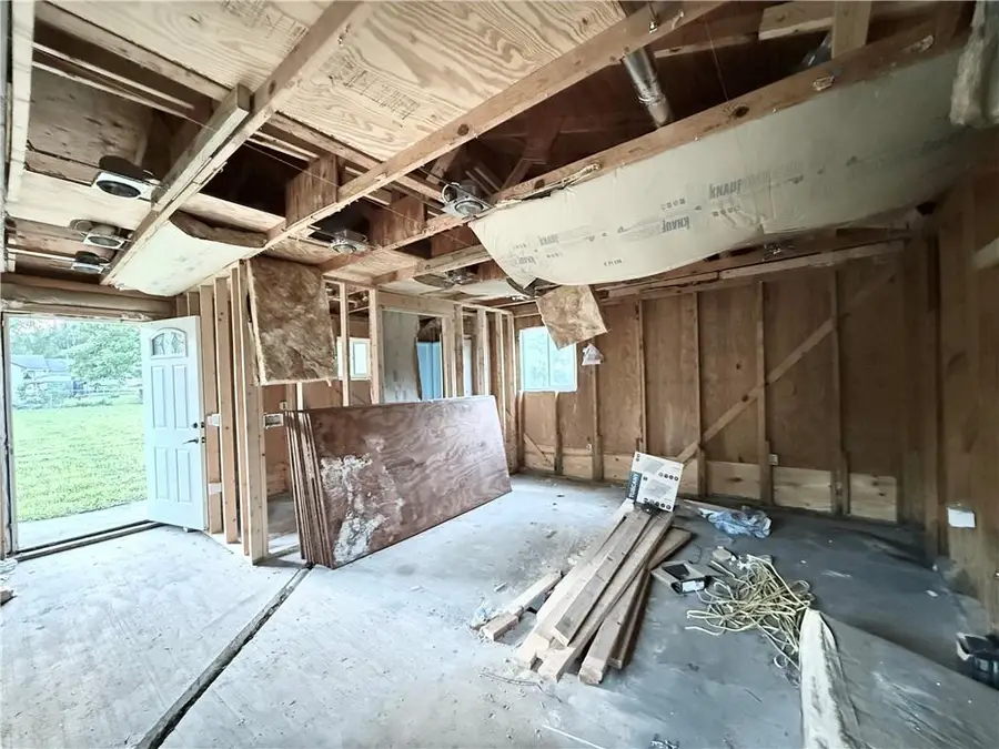 523 Howard Street E, Sedalia, MO 65301 - Image #3