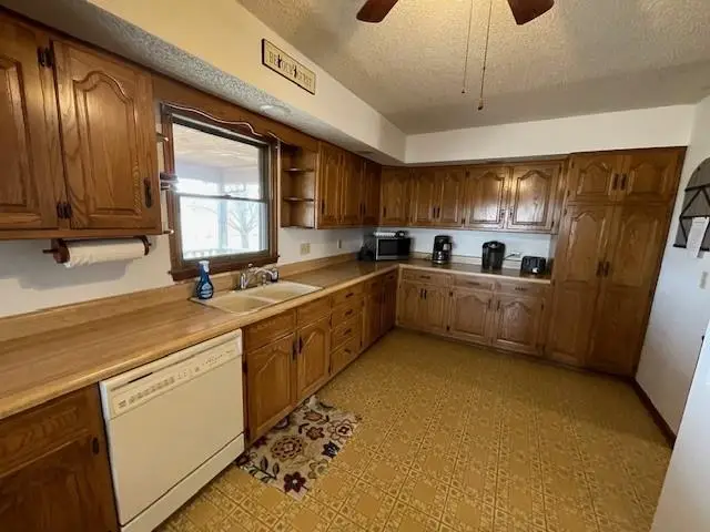 304 S 69th Highway, Pittsburg, KS 66762 - Image #3