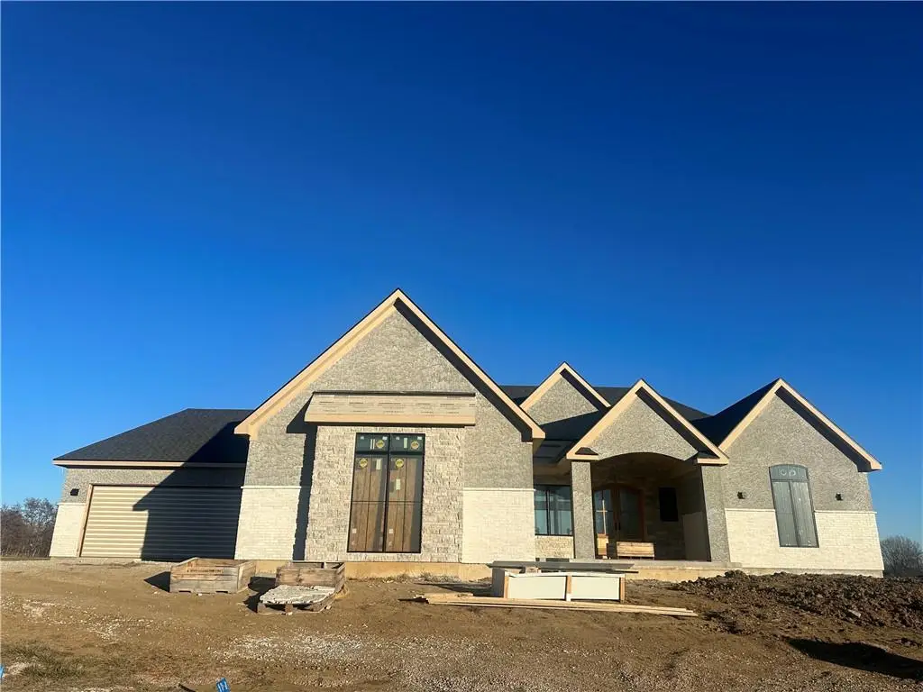 7535 NW Fawn Circle, Parkville, MO 64152 - Image #1
