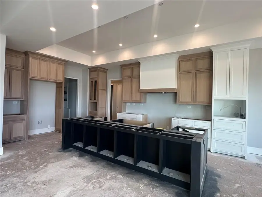 7535 NW Fawn Circle, Parkville, MO 64152 - Image #3