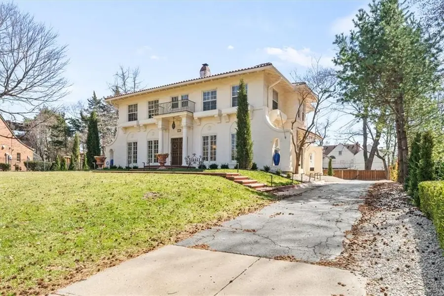 1205 W 60th Terrace, Kansas City, MO 64113 - #3