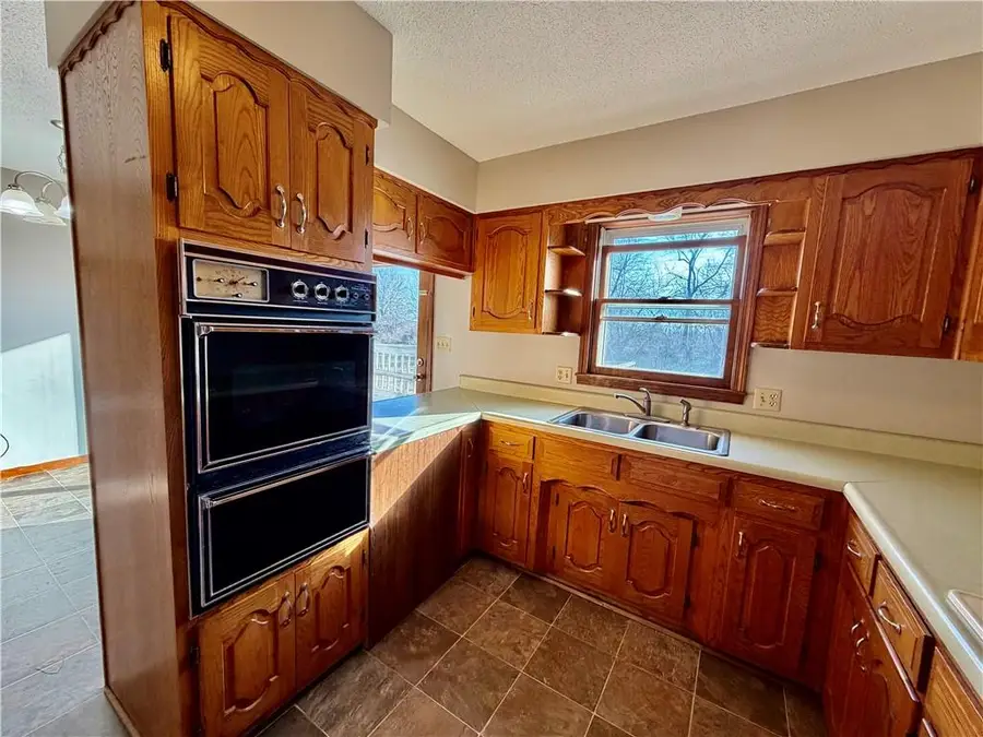 806 E Market Street, Warrensburg, MO 64093 - Image #3