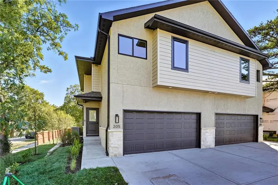 211 NW Orchard Court, Lees Summit, MO 64063 - Image #3