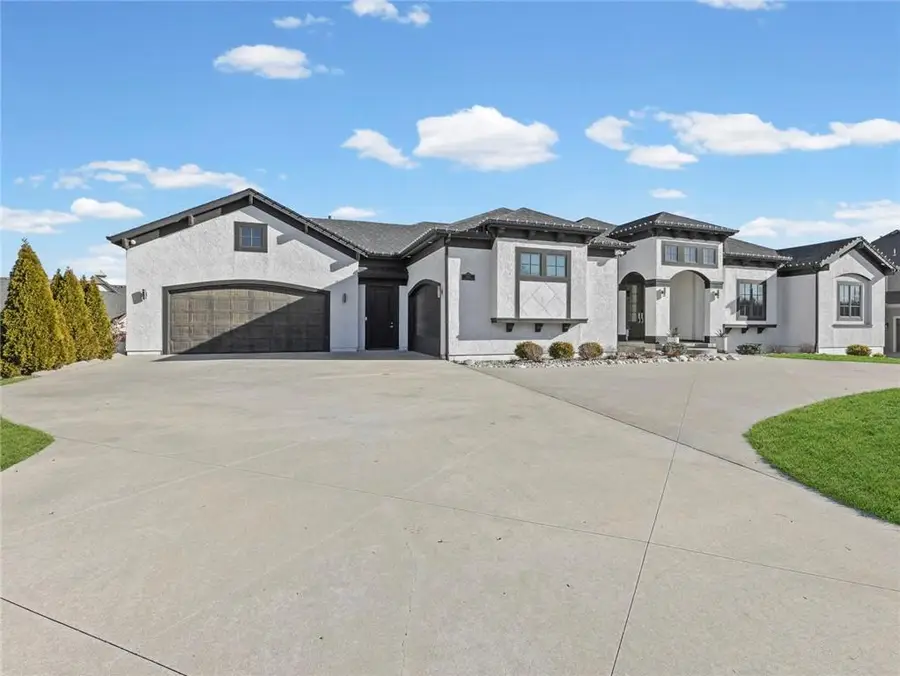 8605 NE Shoal Creek Parkway, Kansas City, MO 64157 - Image #2