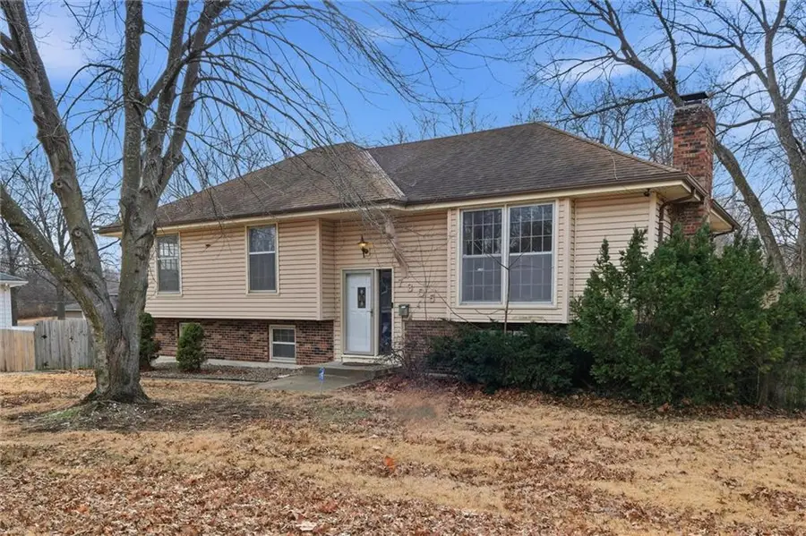 7305 E 129th Street, Grandview, MO 64030 - Image #2