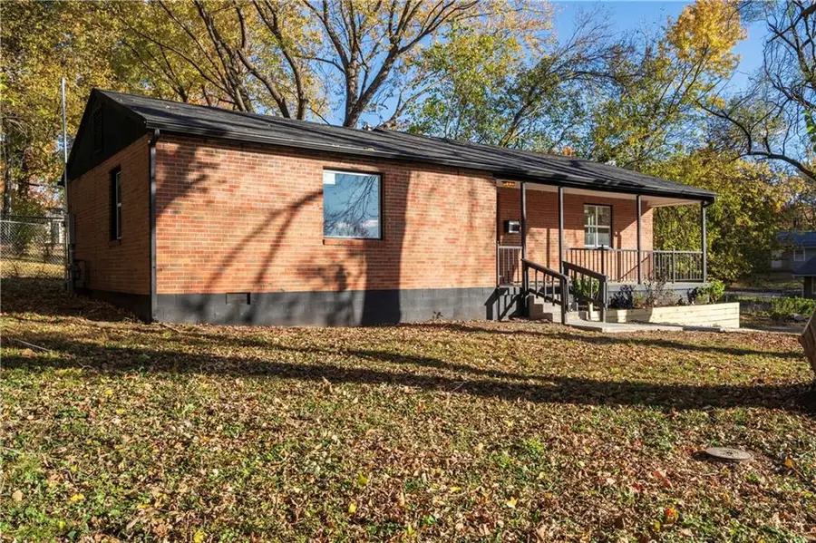 2917 Englewood Terrace, Independence, MO 64052 - Image #2