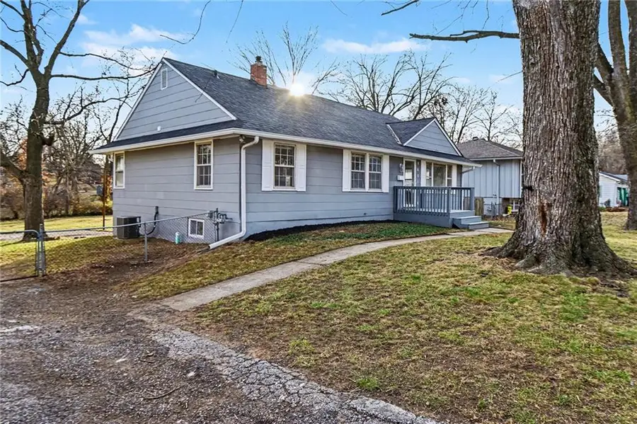 9601 E 66th Terrace, Raytown, MO 64133 - Image #3