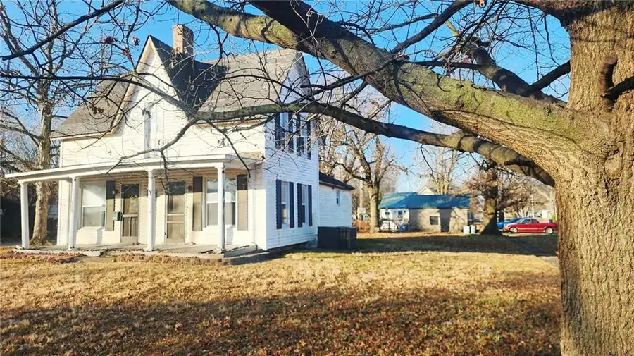 325 N Pennsylvania Avenue, Columbus, KS 66725 - Image #3