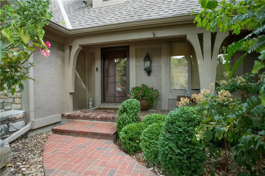 4704 W 88th Street, Prairie Village, KS 66207 - Image #3