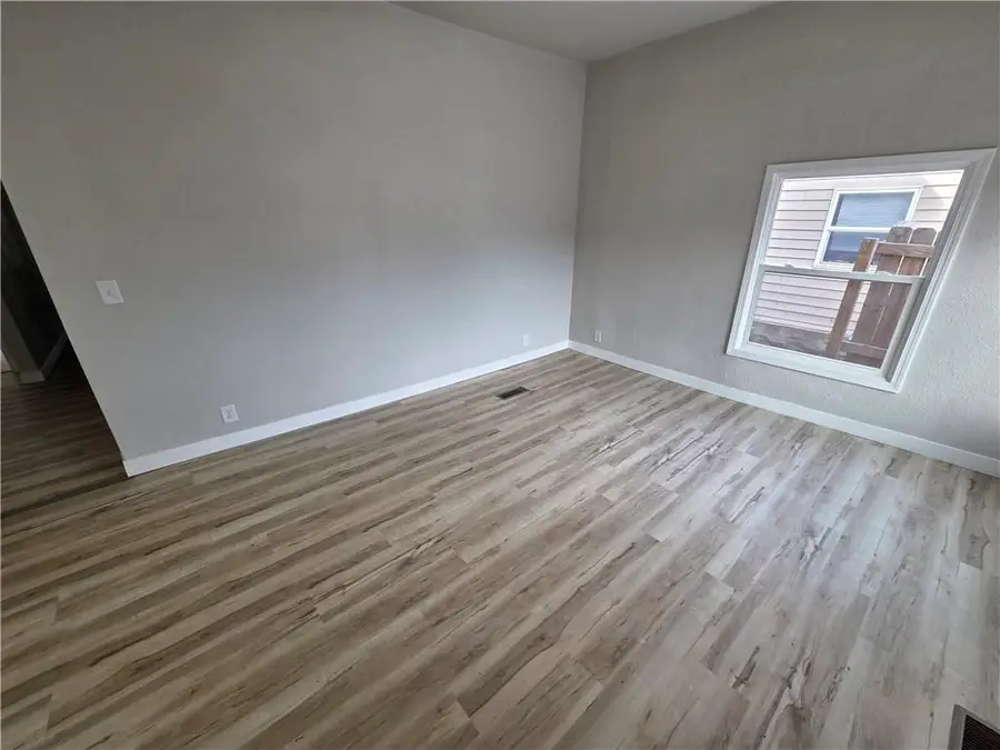 3118 N 11th Street, Saint Joseph, MO 64505 - Image #3