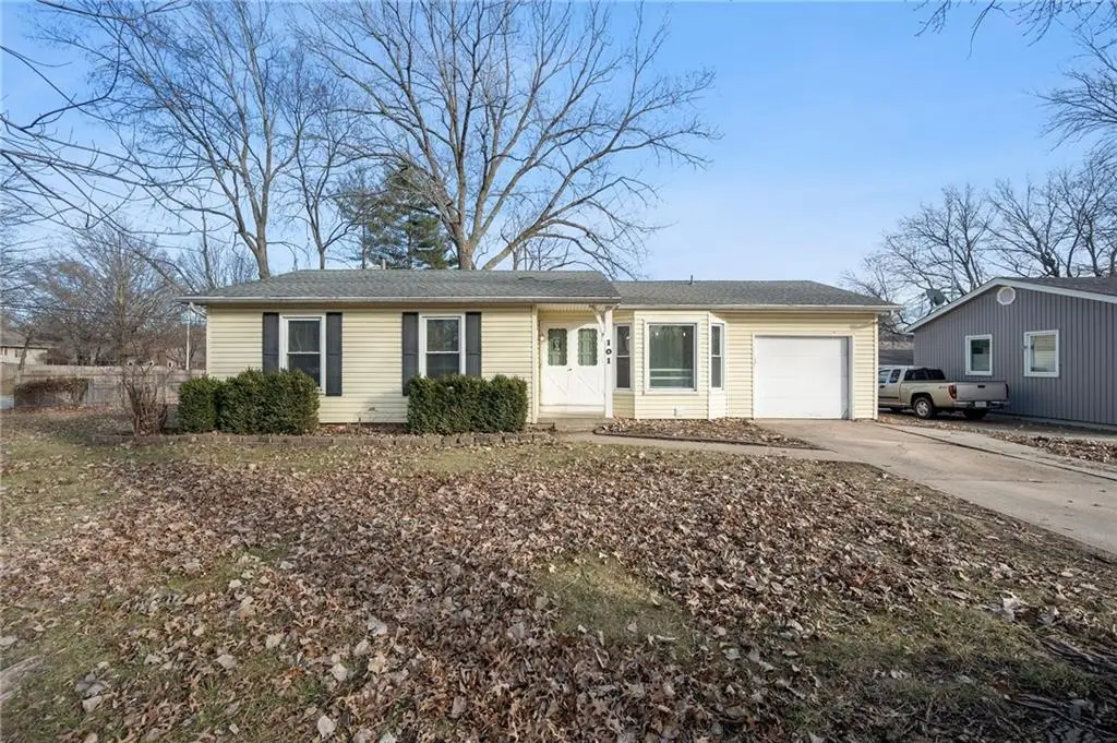 101 SE Brentwood Drive, Lees Summit, MO 64063 - Image #1