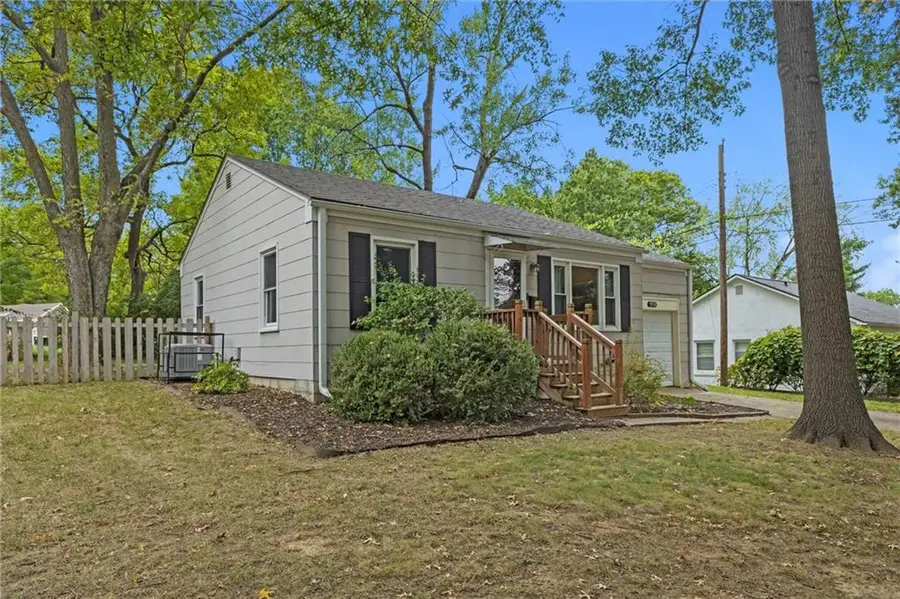 9508 Mcgee Street, Kansas City, MO 64114 - Image #3