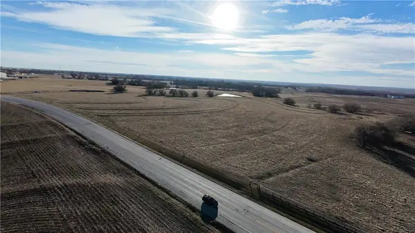 13 Highway, Higginsville, MO 64037