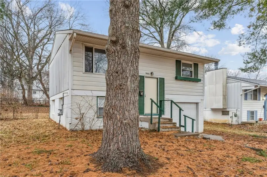 9608 Ditman Way, Kansas City, MO 64134 - Image #2